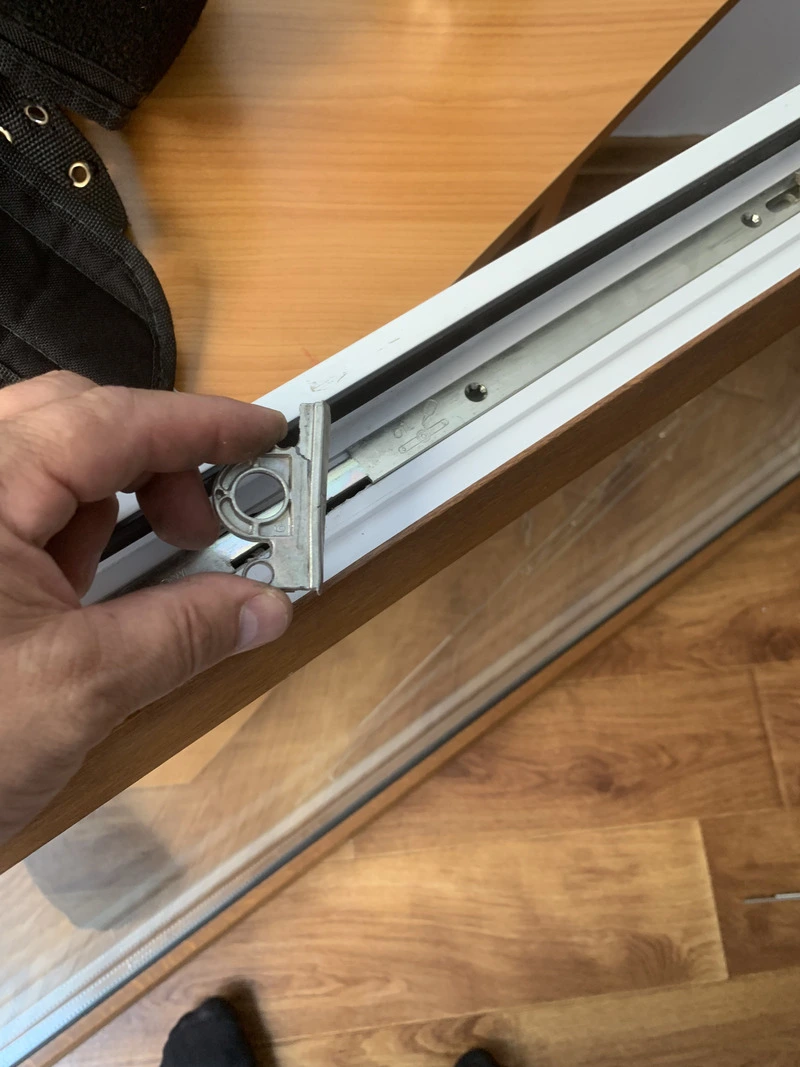 Înlocuirea mecanismului batant (simplu)