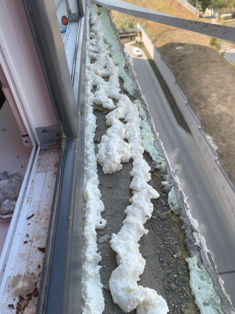 Înlocuirea glafurilor: lucrul